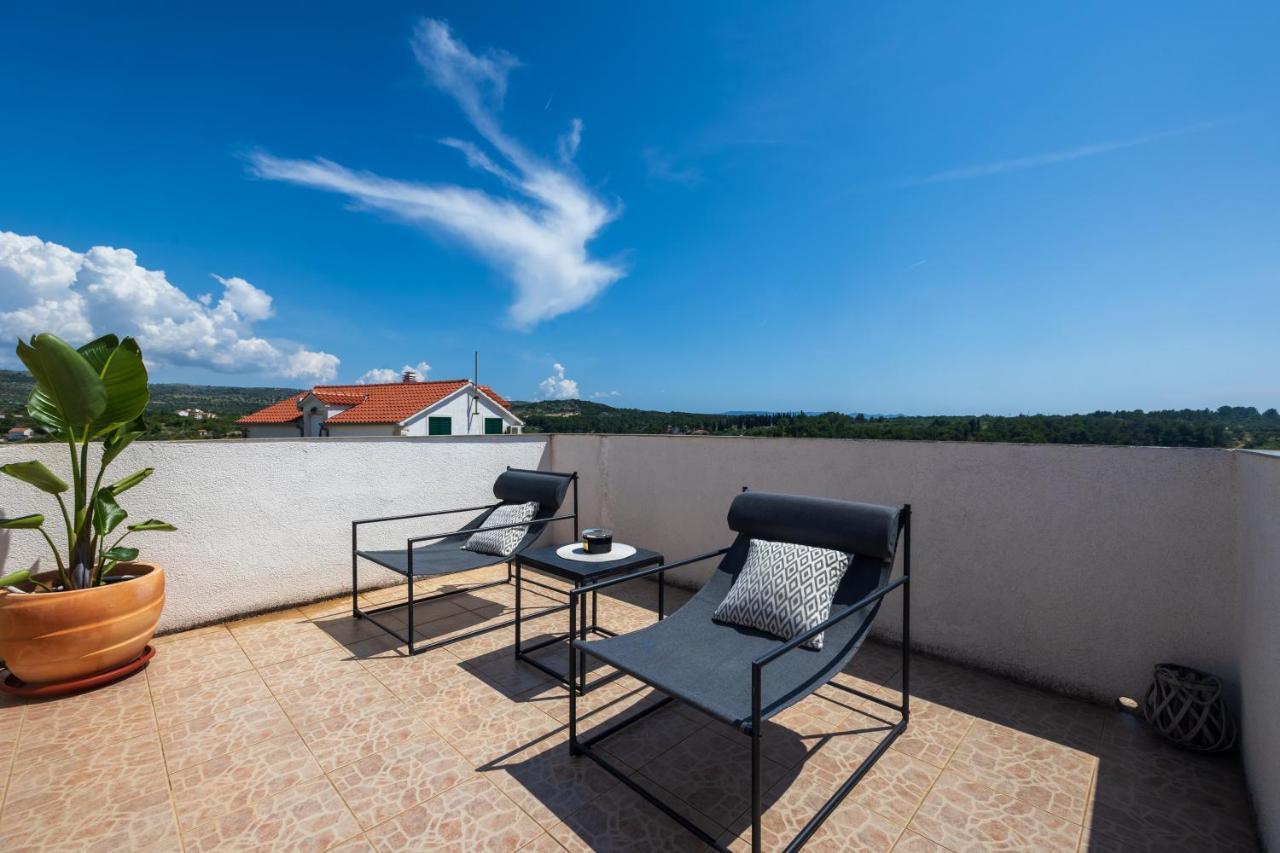 Villa Oasis With Private Pool Milna  Luaran gambar